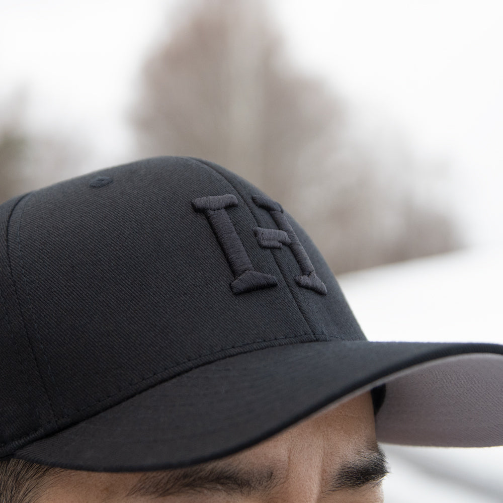 hg-logo-flexfit-standard-cap