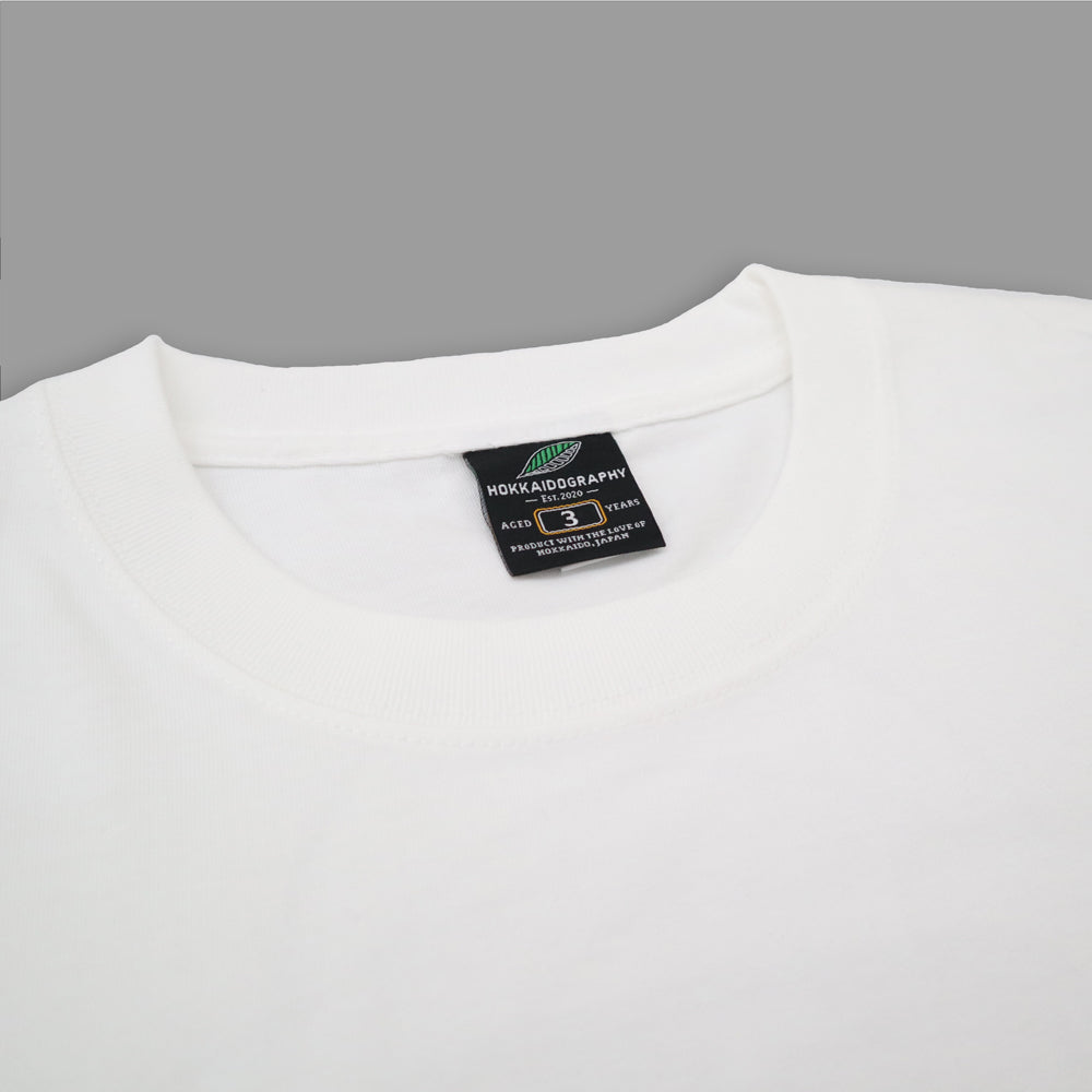 unisex-bear-in-area-tee