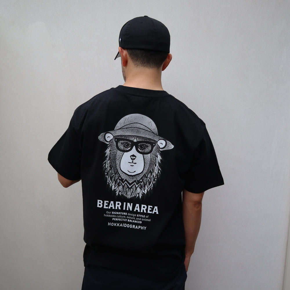 unisex-bear-in-area-tee