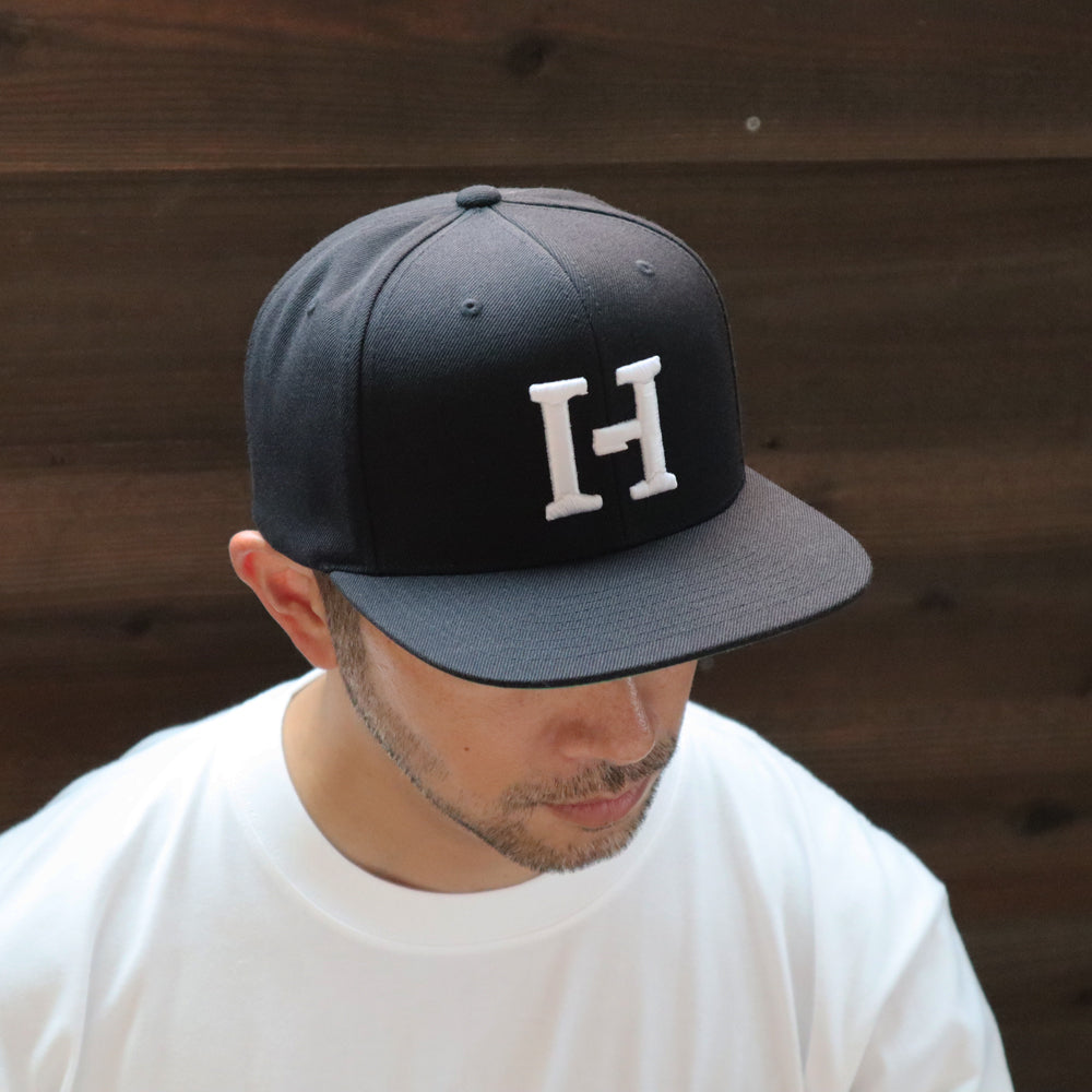 hg_logo_snapback_cap