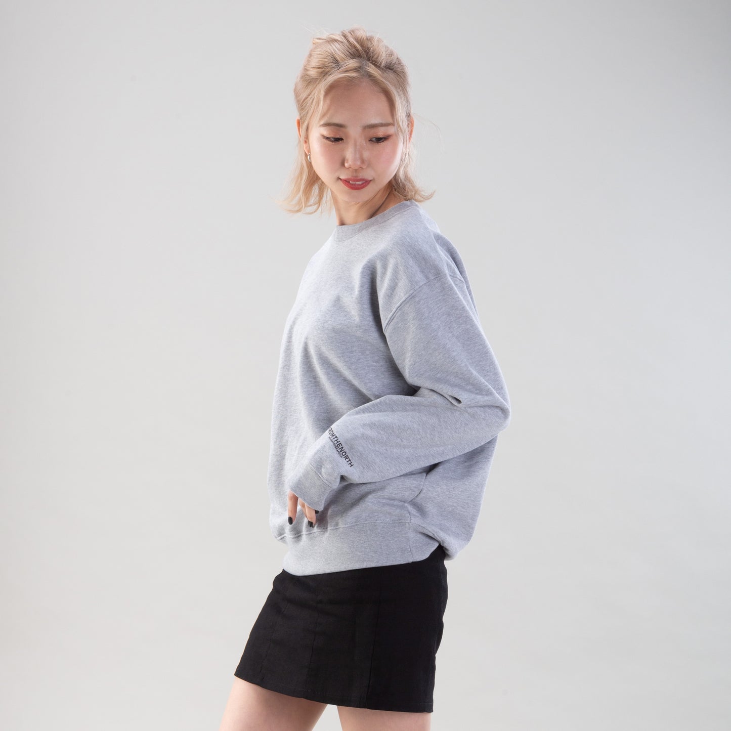 北海道 HOKKAIDO ホッカイドウ ホッカイドウグラフィー HOKKAIDOGRAPHY アパレルUnisex FROM THE NORTH HP Sweat Crew