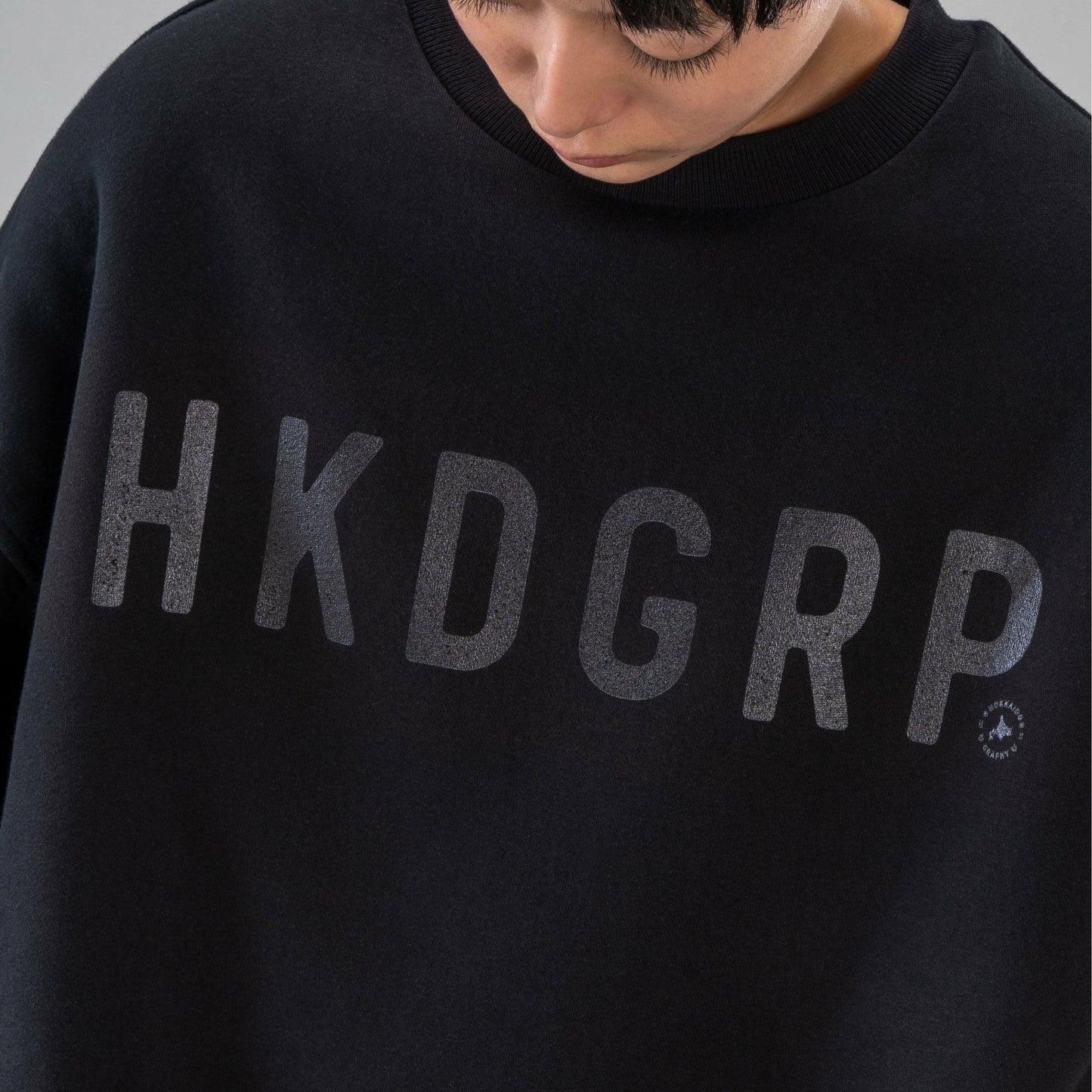 北海道 ホッカイドウグラフィー HOKKAIDOGRAOHY Unisex "HKDGRP" フリース クルー
