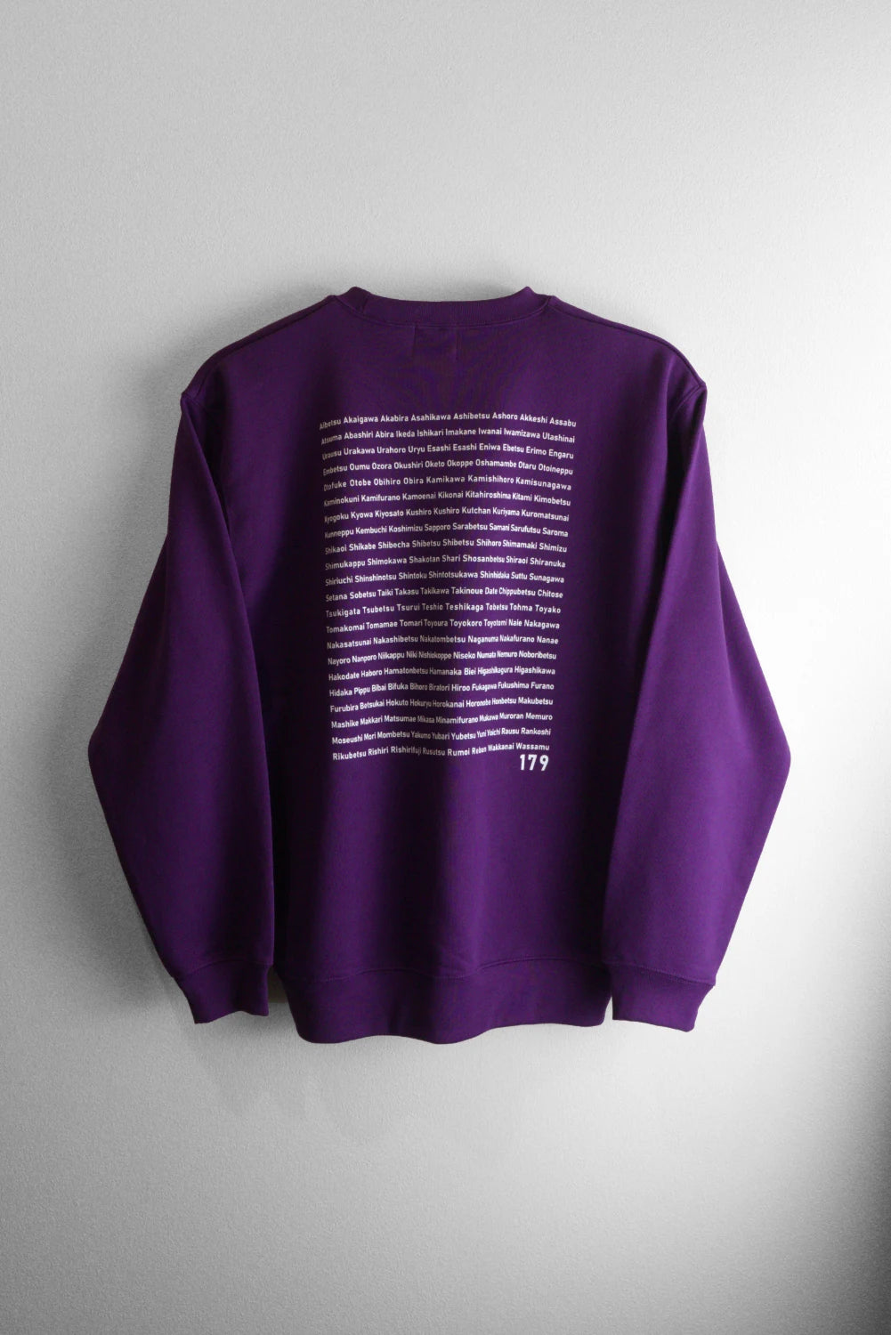 10月限定 "179" HOKKAIDO CREW SWEAT