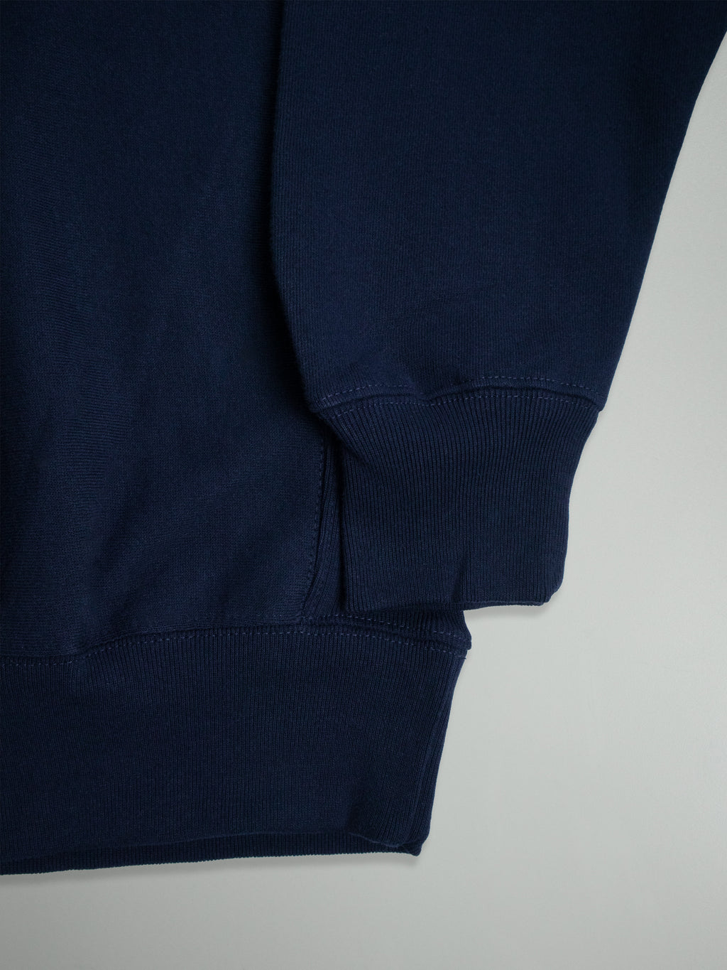 authentic-north-tape-crew-sweat