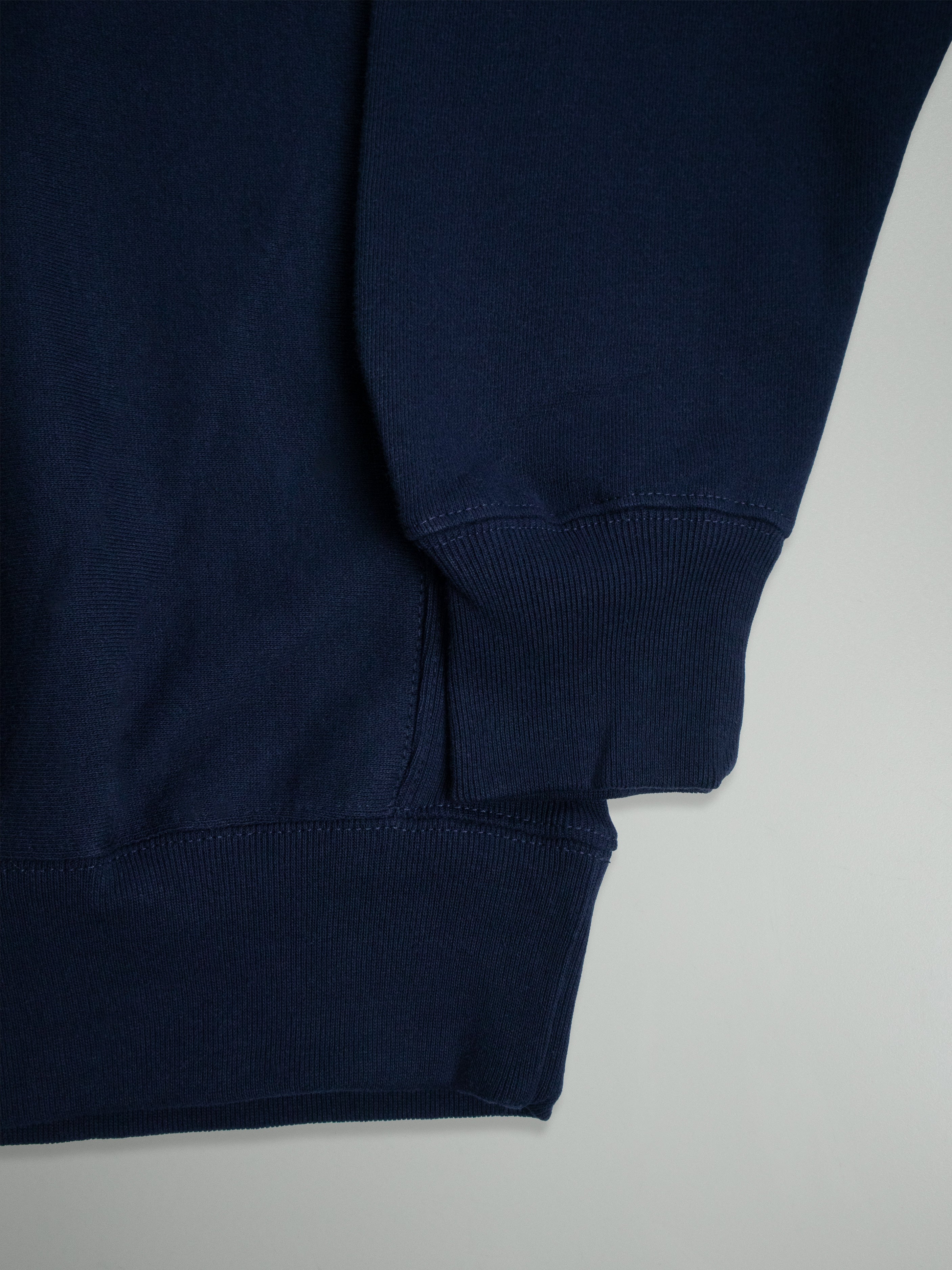 authentic-north-tape-crew-sweat