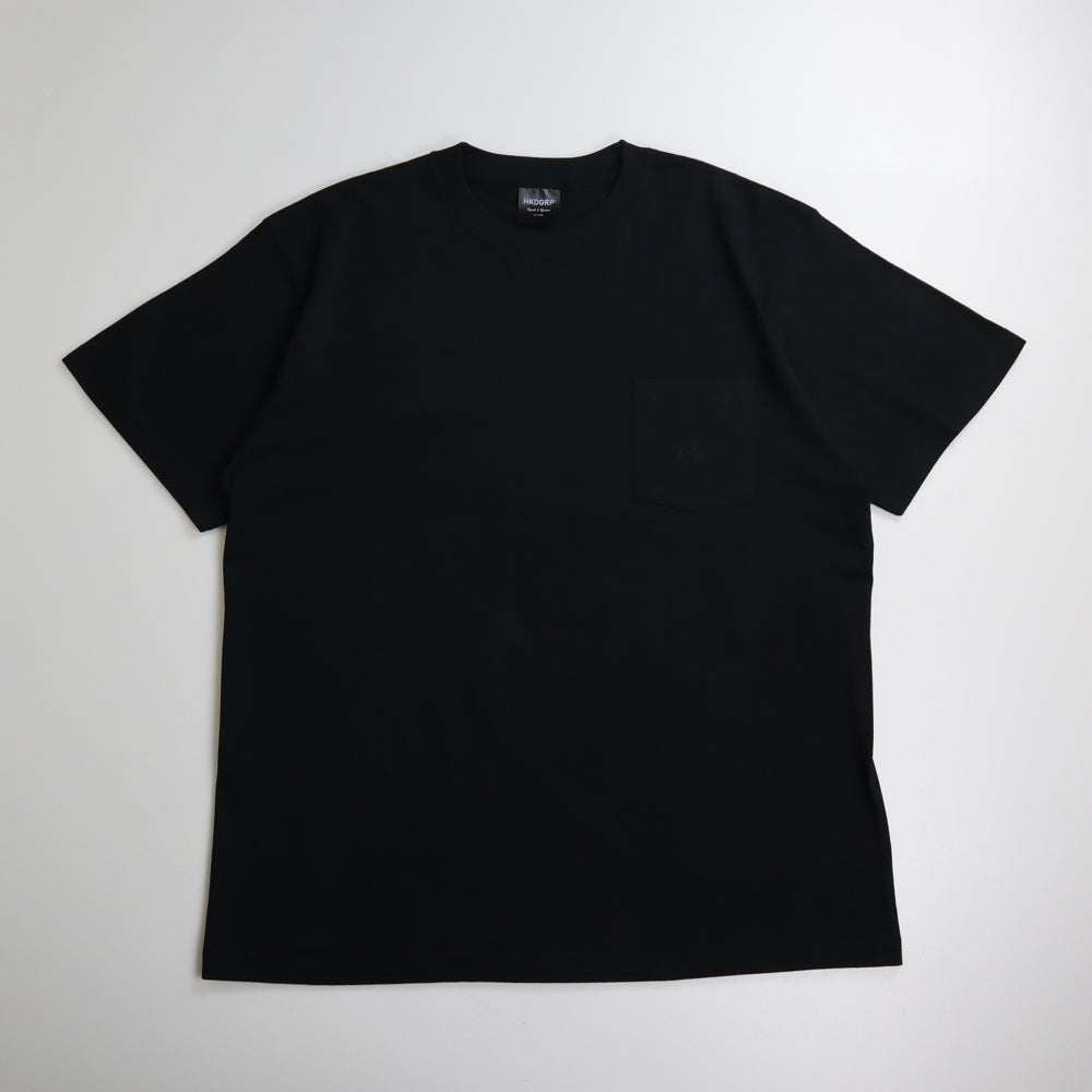 HKDGRP "POCKET LOGO" TEE
