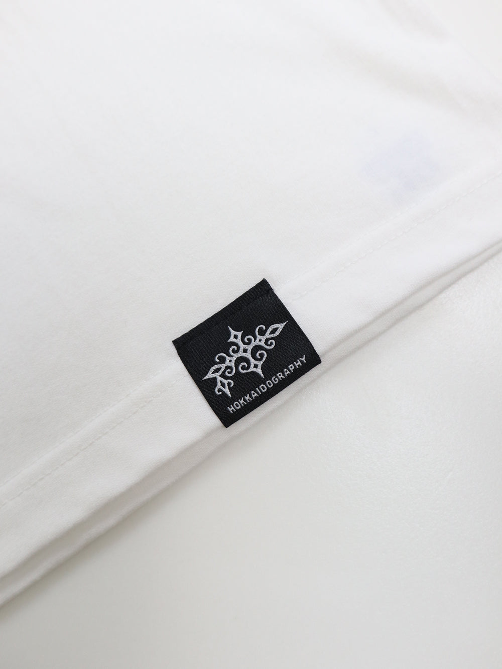 small-window-tee