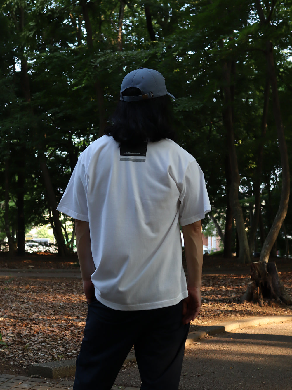 small-window-tee