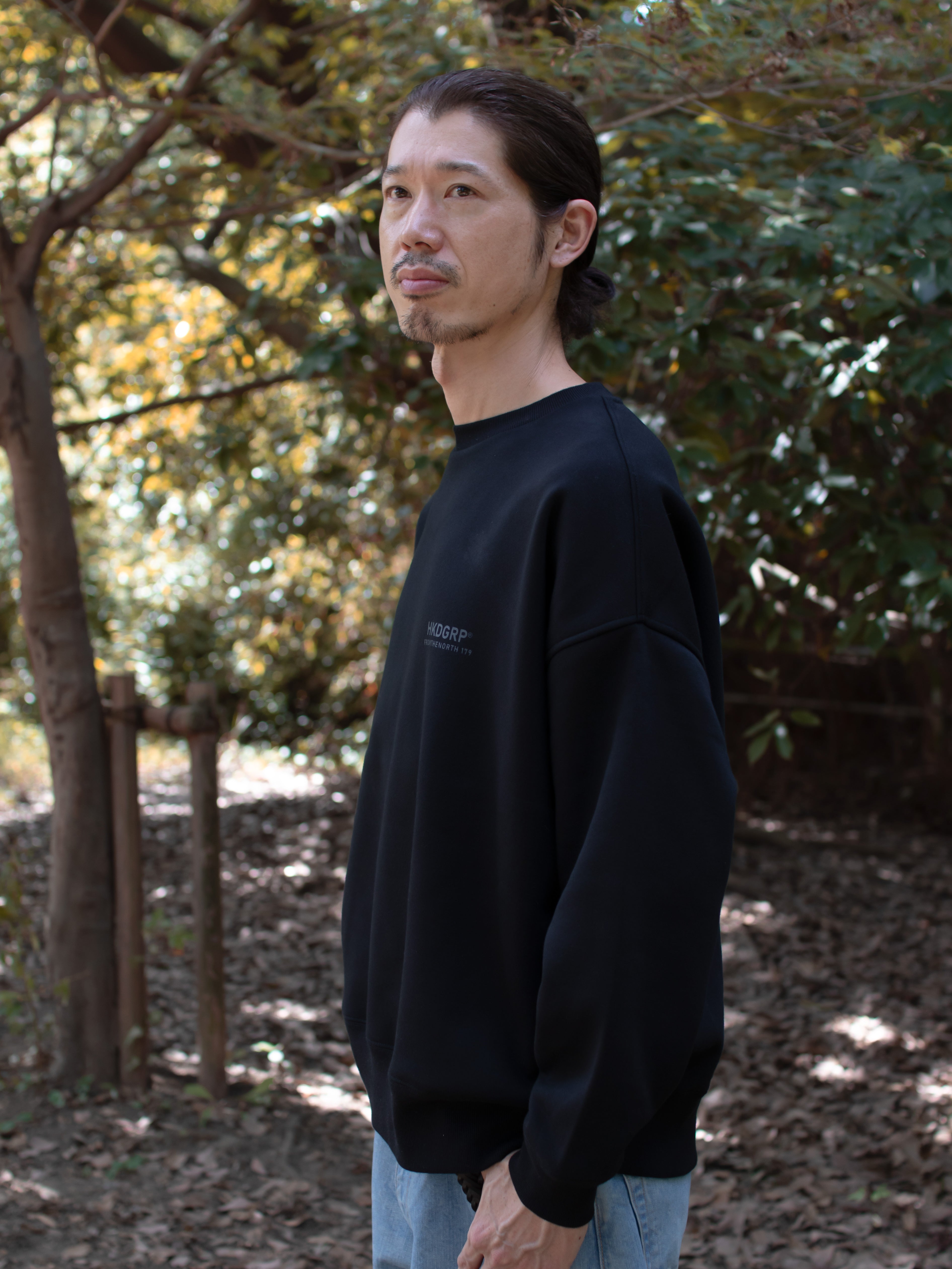 "ICE LIGHT" CREW SWEAT _Big Silhouette