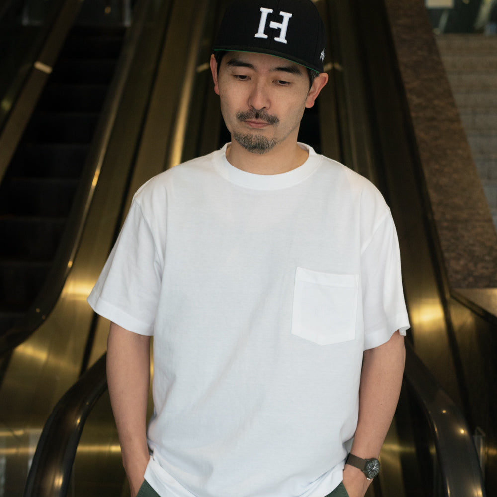 HKDGRP "POCKET LOGO" TEE