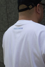 "DO LOCAL DO UNIVERSAL" TEE