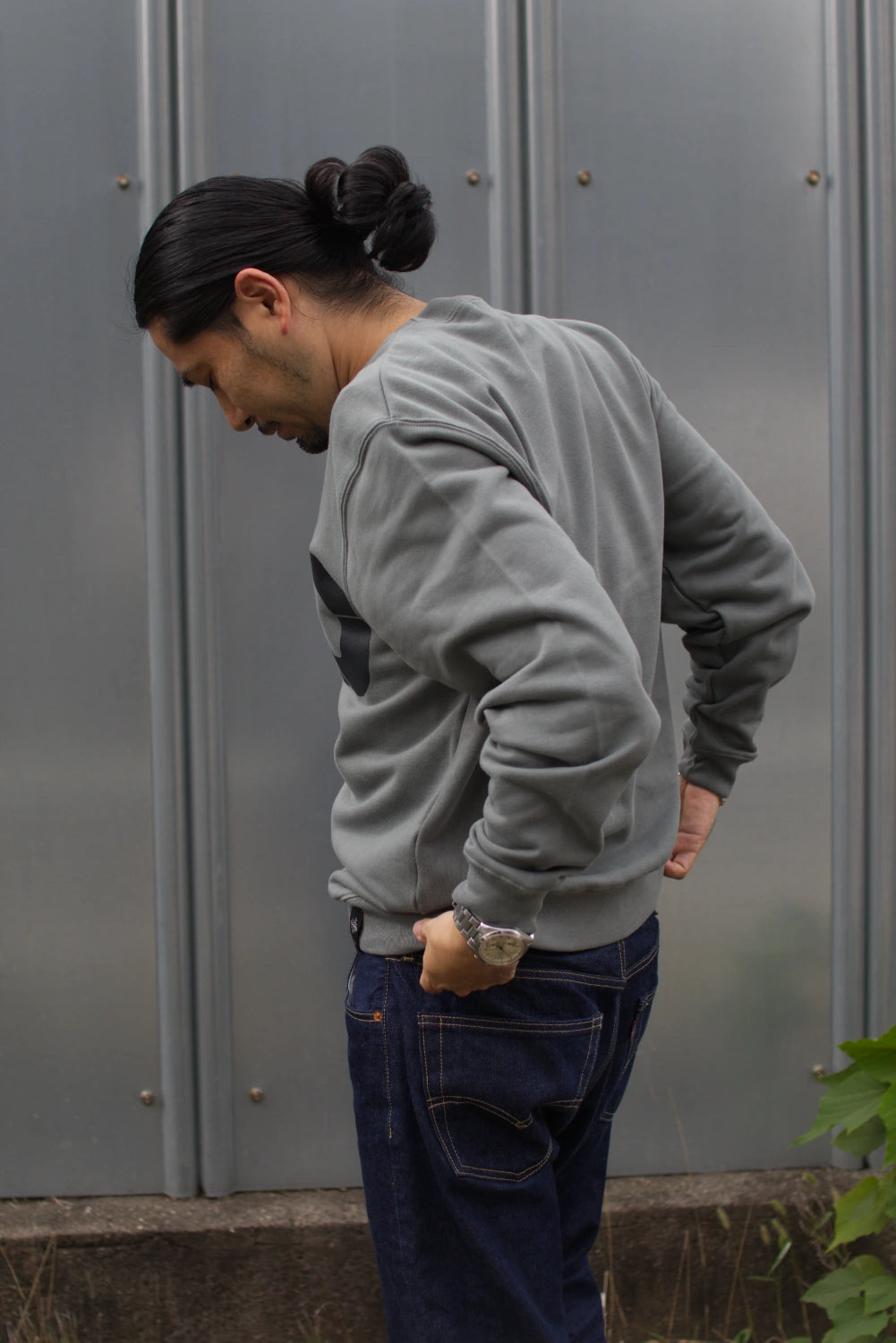 "HKD" CREW SWEAT