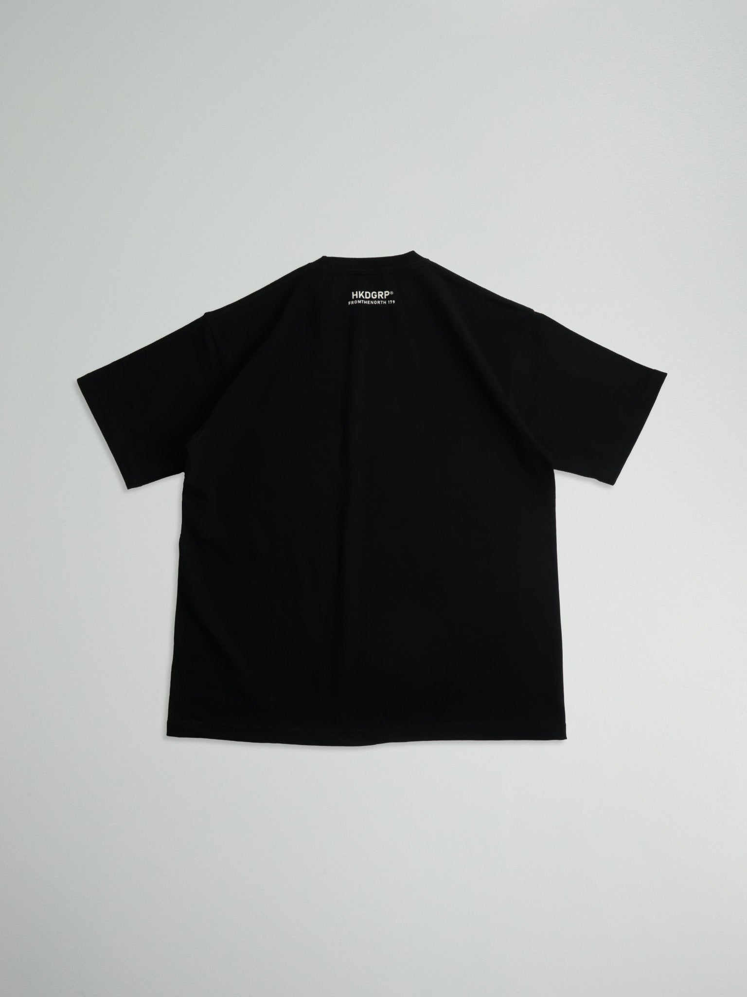 HKD Receipt Tシャツ ブラック フロント 平置き 首元アップ