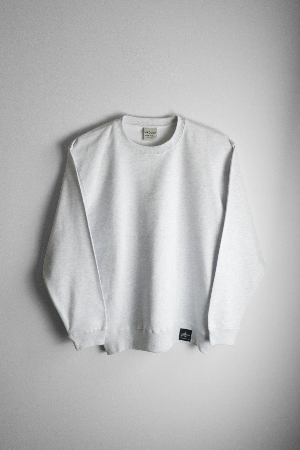 "WINTER CLUB" CREW SWEAT