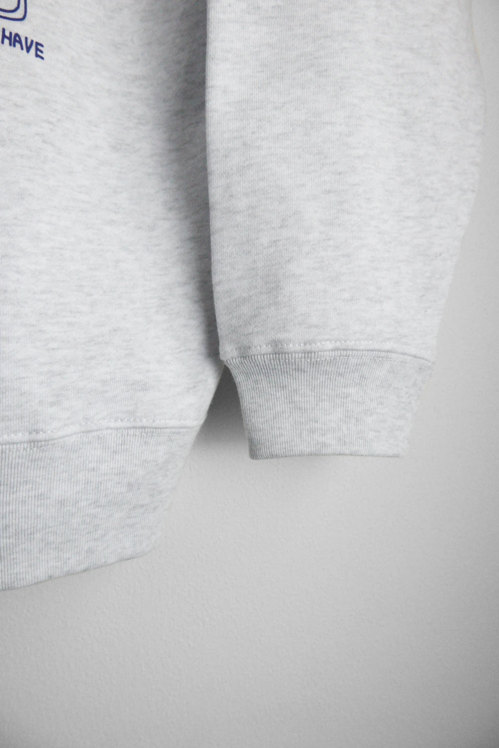 "WINTER CLUB" CREW SWEAT