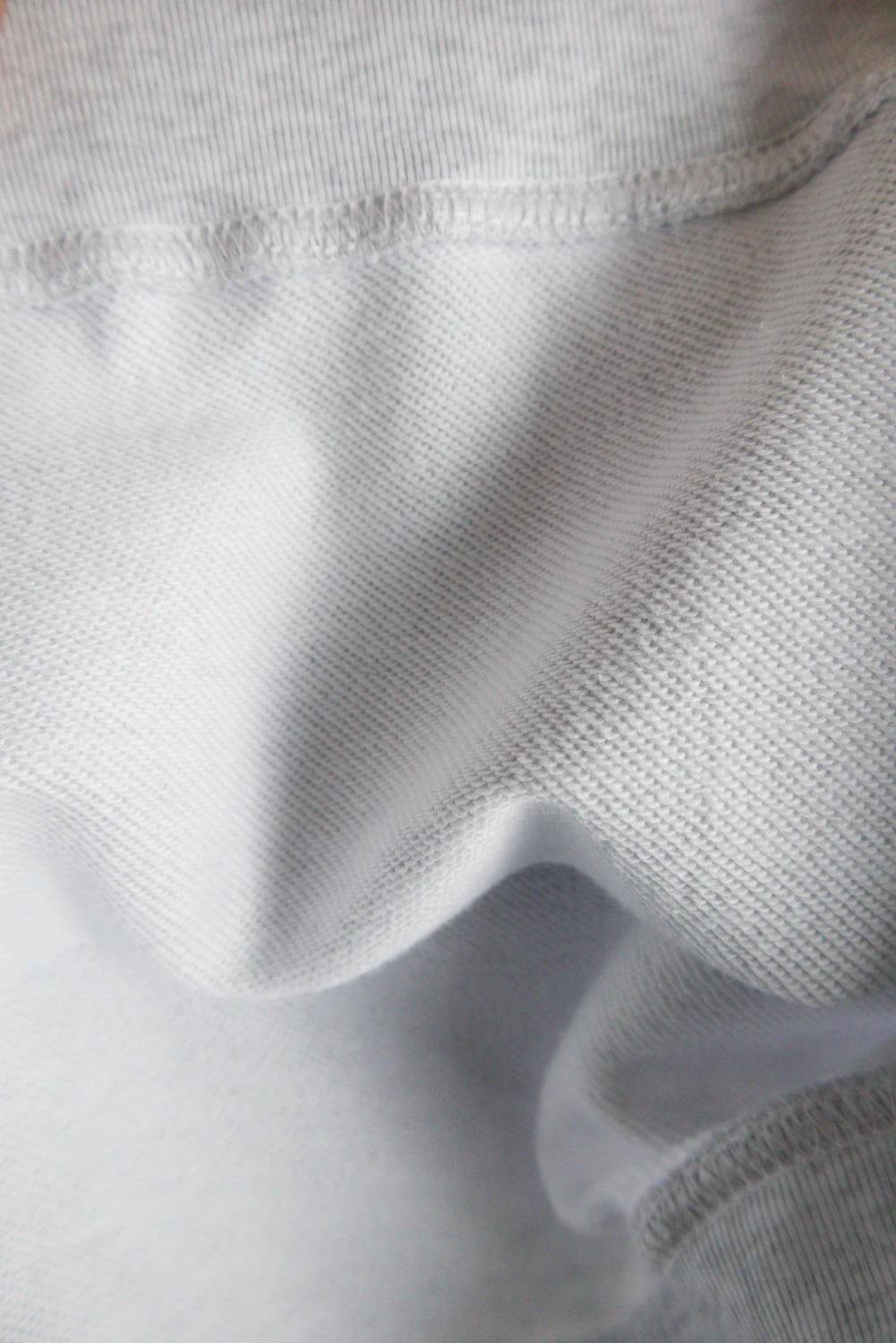 "WINTER CLUB" CREW SWEAT