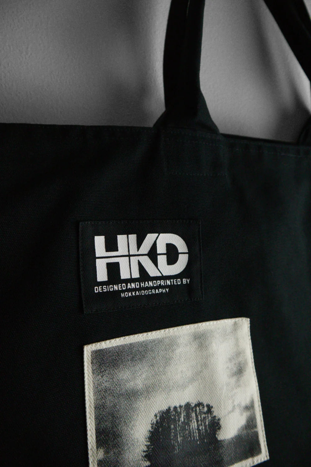 "MONO TREE" CANVAS BAG