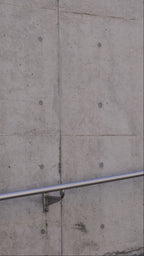 "HARUNIRE" CREW SWEAT